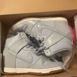 Nike High-Top Sneakers in Light Gray
